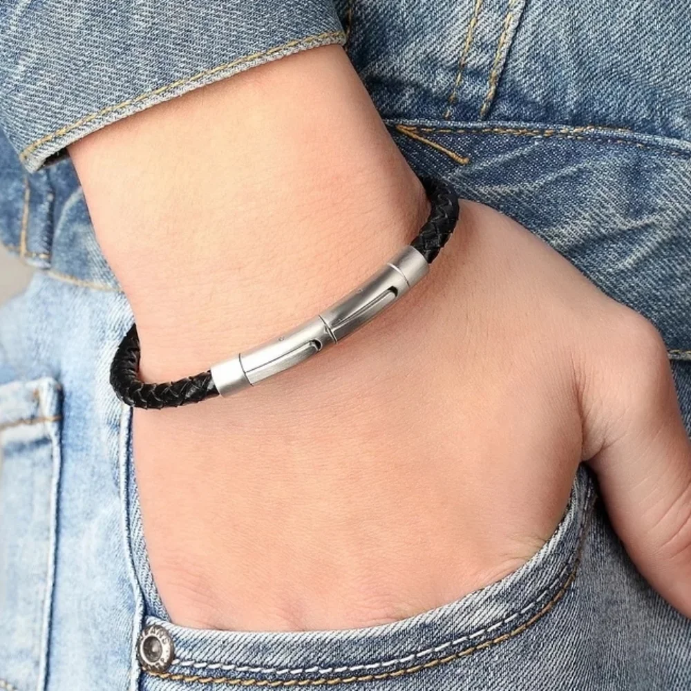 Unisex/Men’s Black Leather Stainless Steel Magnetic Closure Bracelet, Size 8.25”
